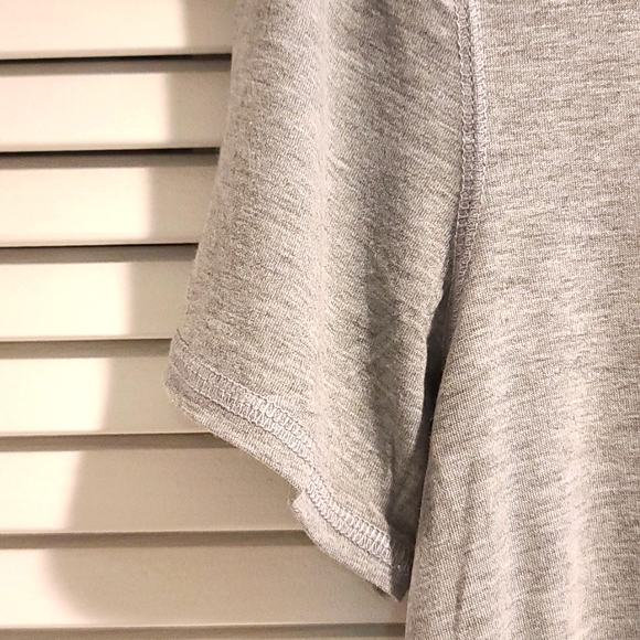 EASTER T-SHIRT - says Hip Hop, size M-L grey scoop neckline NWT - Picture 3 of 5